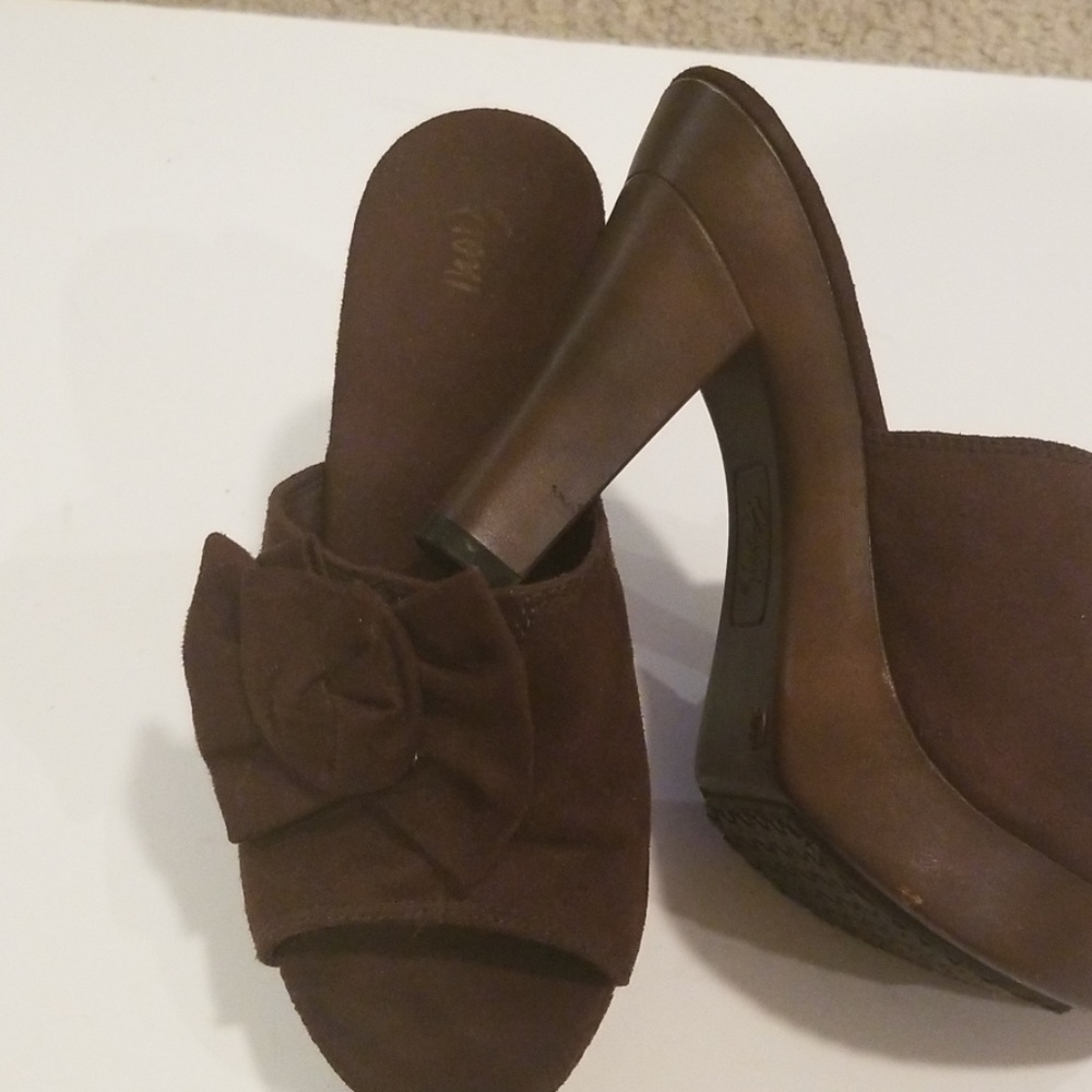 Fioni heeled sandals with bow